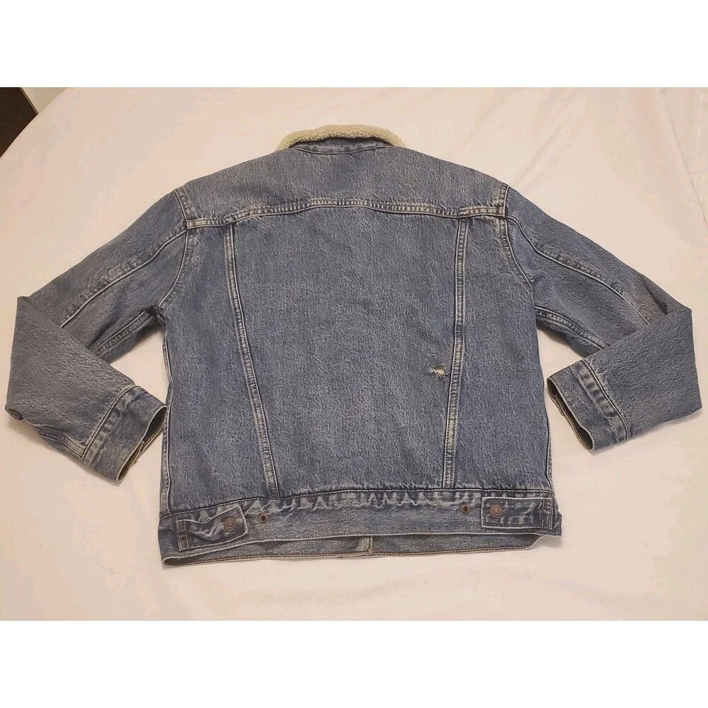 Levi's Sherpa Lined Blue Jean Trucker Jacket Button Closure Men's Size S Type II